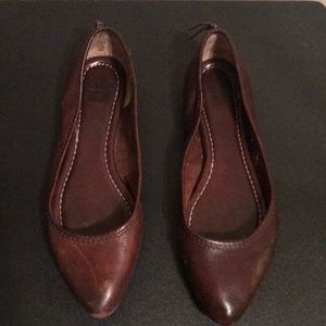 FRYE pointed toe flat brown in color